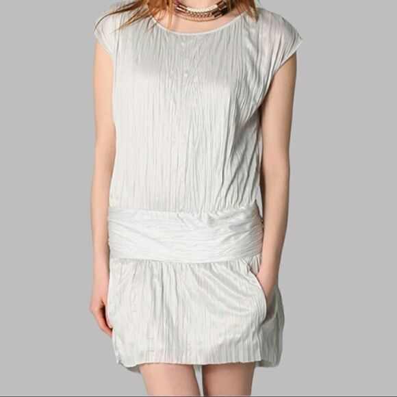 Theory Denatria Full Mooth Silver Crinkle Satin Drop Waist Mini Dress Size Small - Picture 14 of 14